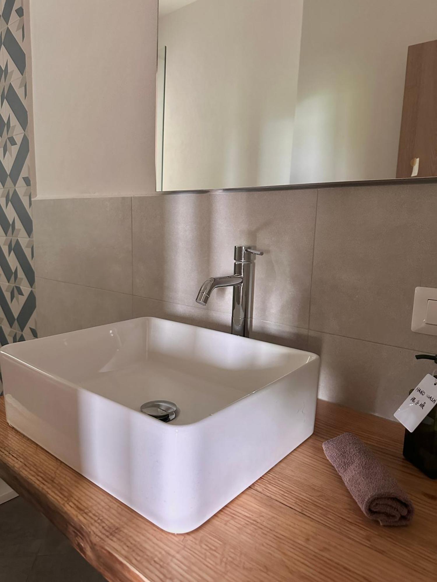 Casa Ling -Ac - Parking-2Bathrooms Комо Экстерьер фото