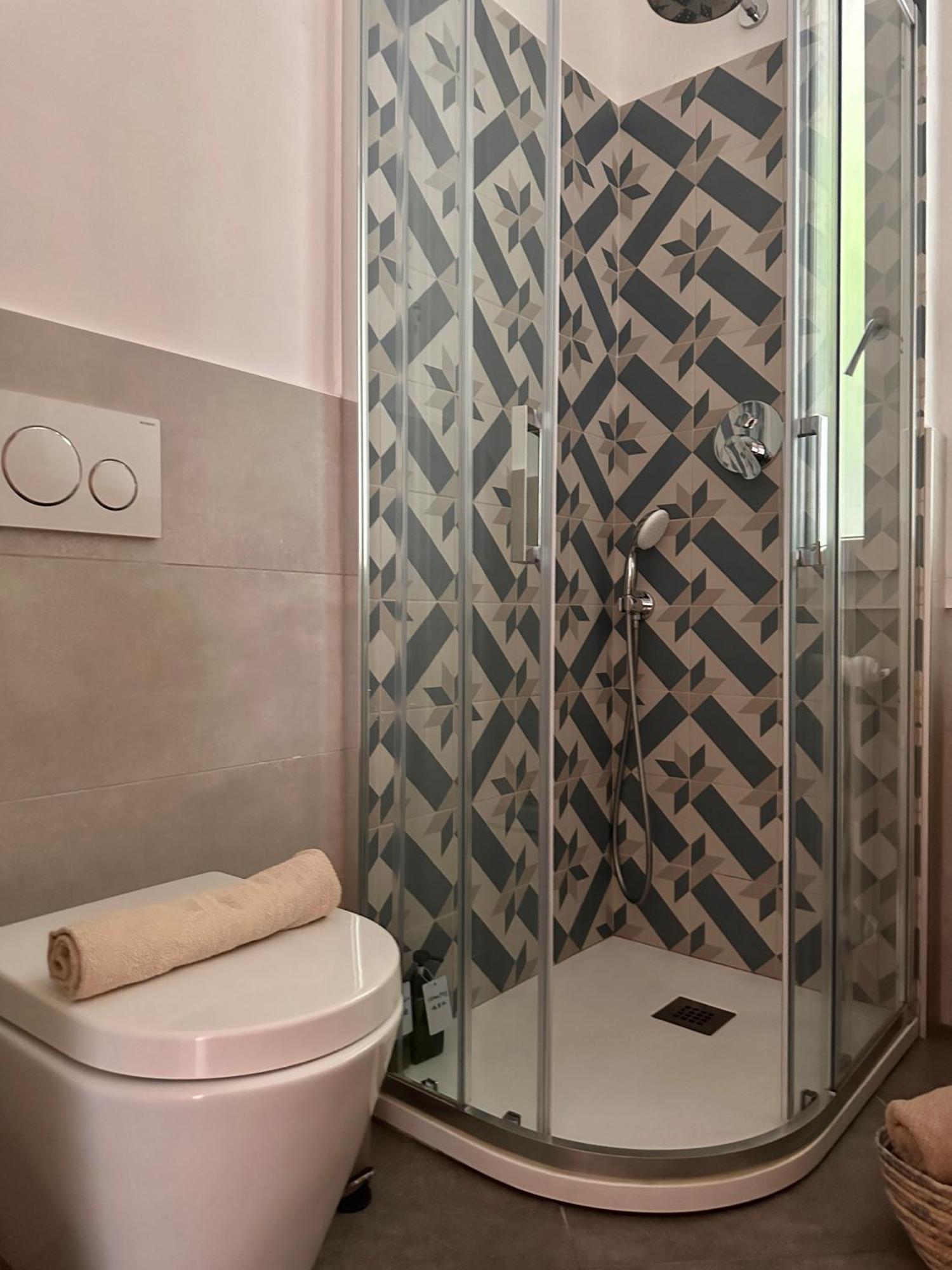 Casa Ling -Ac - Parking-2Bathrooms Комо Экстерьер фото