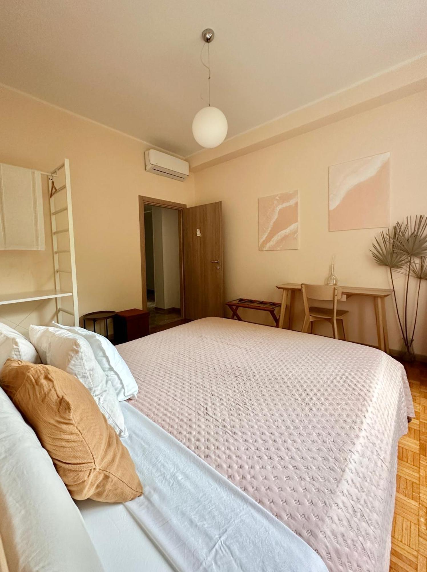 Casa Ling -Ac - Parking-2Bathrooms Комо Экстерьер фото