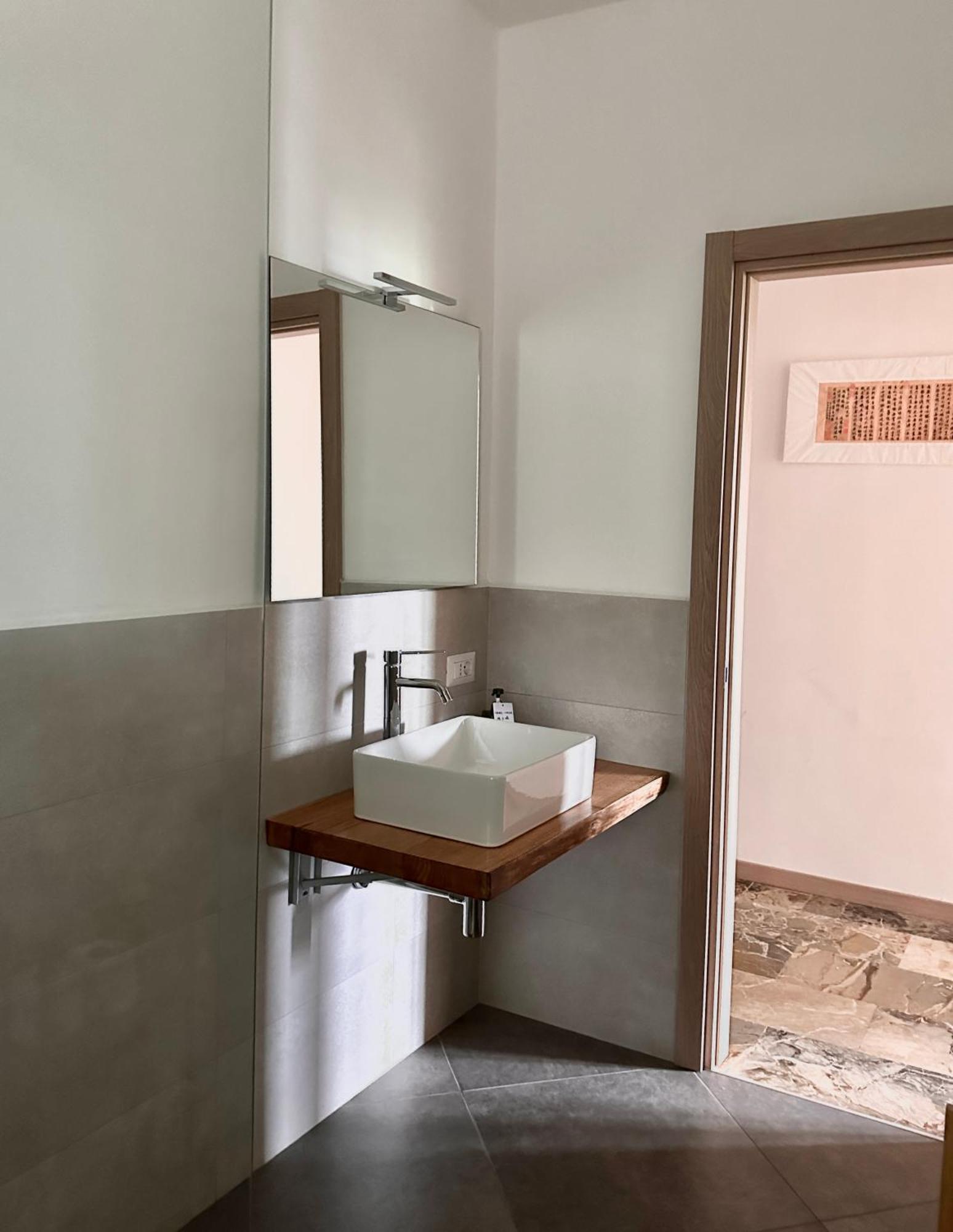 Casa Ling -Ac - Parking-2Bathrooms Комо Экстерьер фото